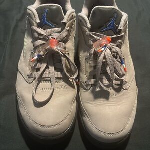 Jordan 5’s slightly used box included Size11
Excellent condition 
Open to offers